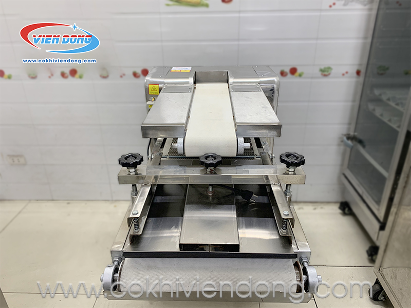 Máy lăn bột bánh mì