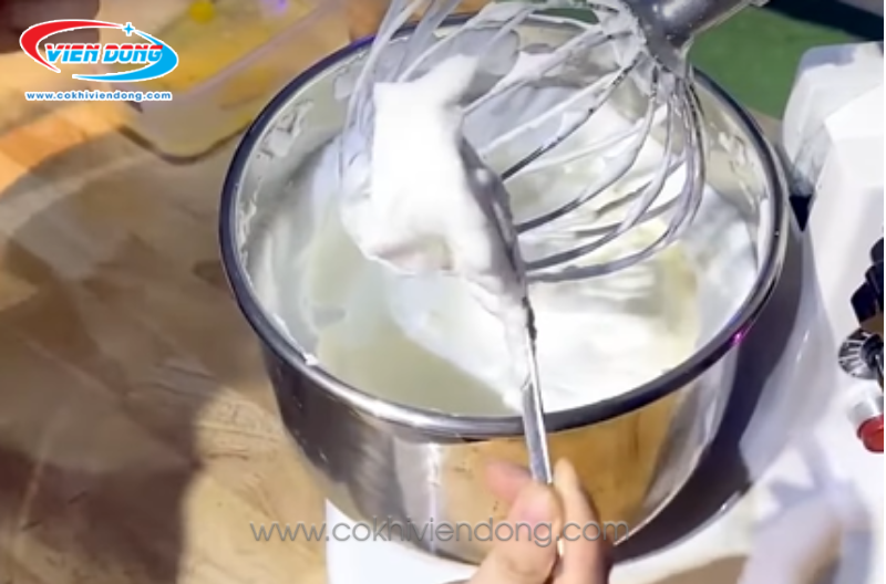 Máy trộn bột công nghiệp 